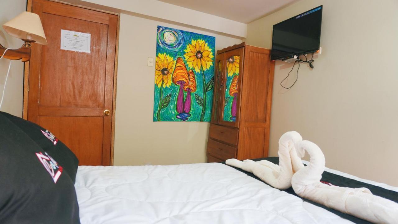 Colores Hotel Apu-Linli Писак Экстерьер фото